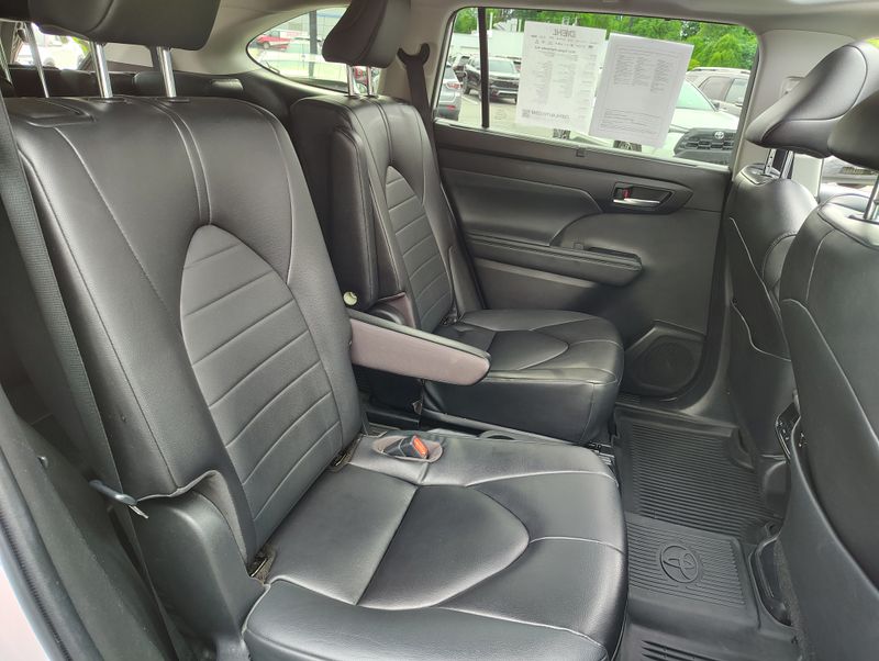 Used 2023 Toyota Highlander SUV