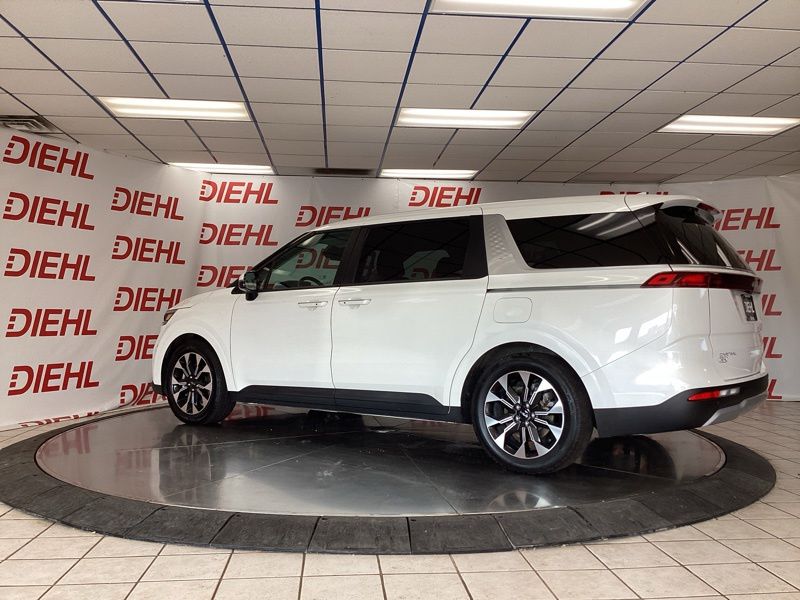 Used 2023 Kia Carnival Van
