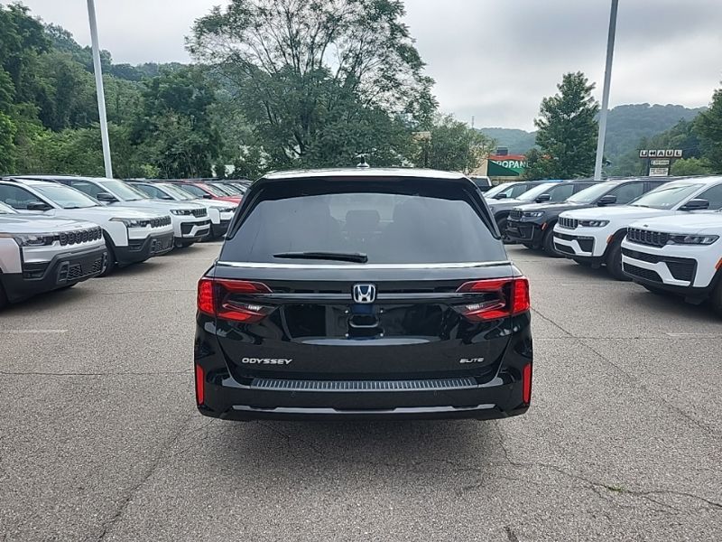 Used 2025 Honda Odyssey Van