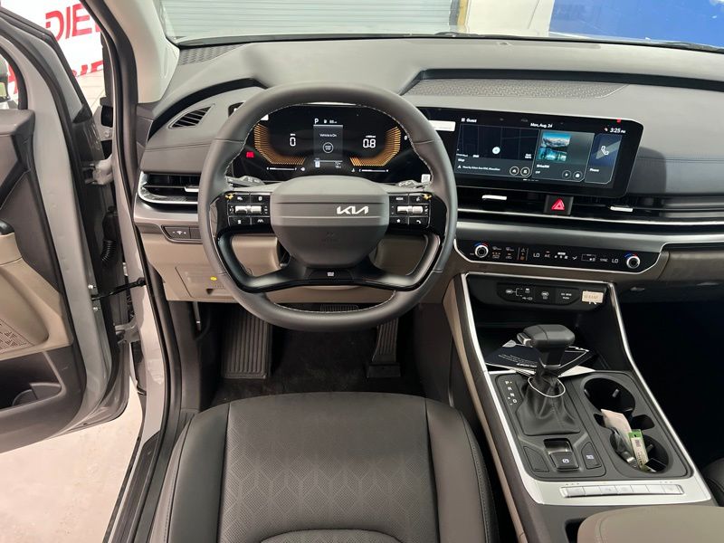 New 2027 Kia Carnival MPV Van