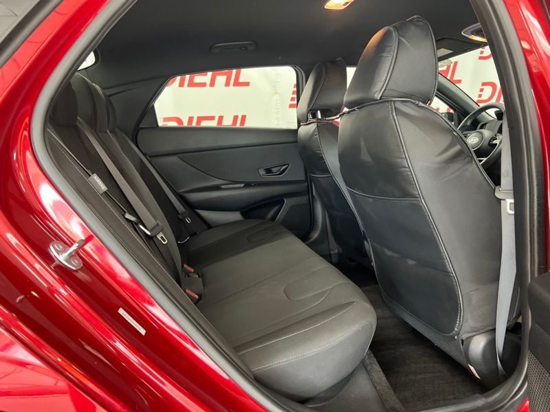 Used 2025 Hyundai Elantra Sedan