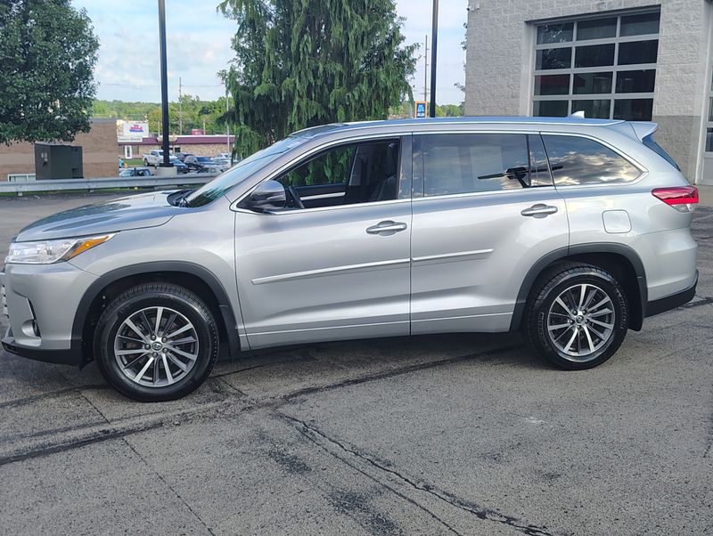 Used 2017 Toyota Highlander SUV