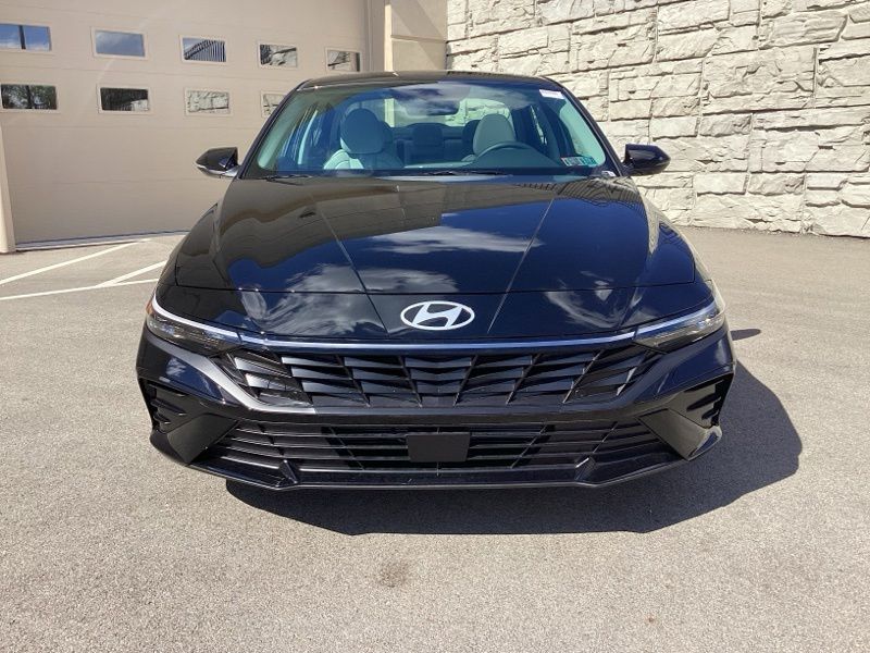 New 2026 Hyundai Elantra Sedan