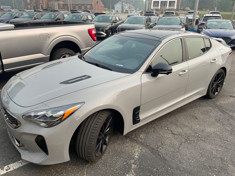 Used 2022 Kia Stinger Sedan