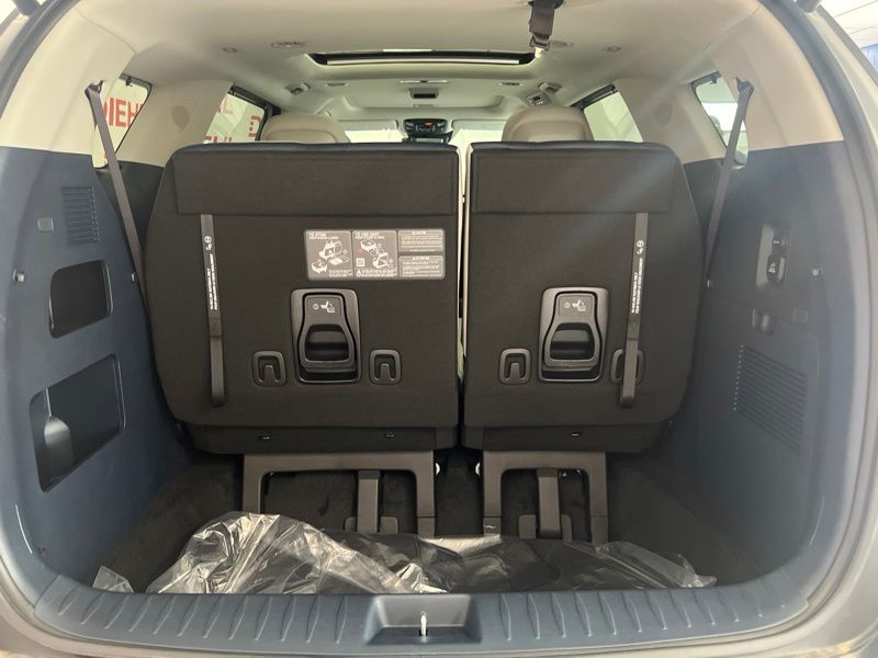 New 2026 Kia Carnival MPV Hybrid Van