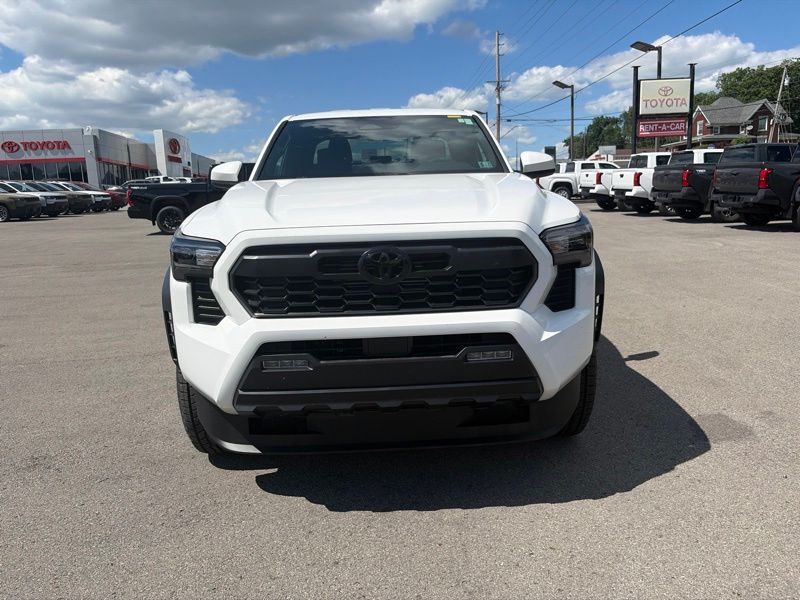 2026 Toyota Tacoma TRD Off Road - Photo 10