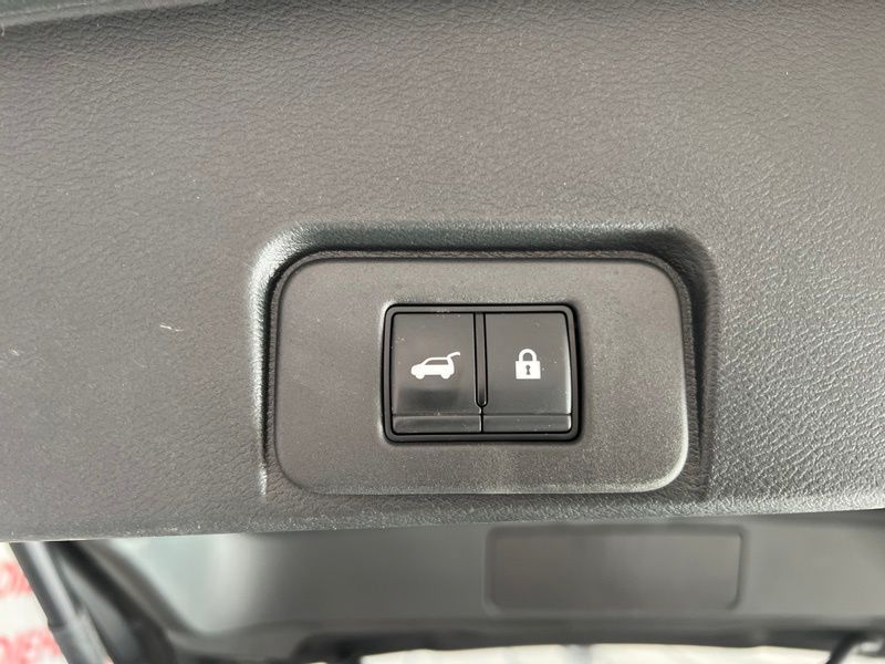 Used 2023 Nissan Rogue SUV