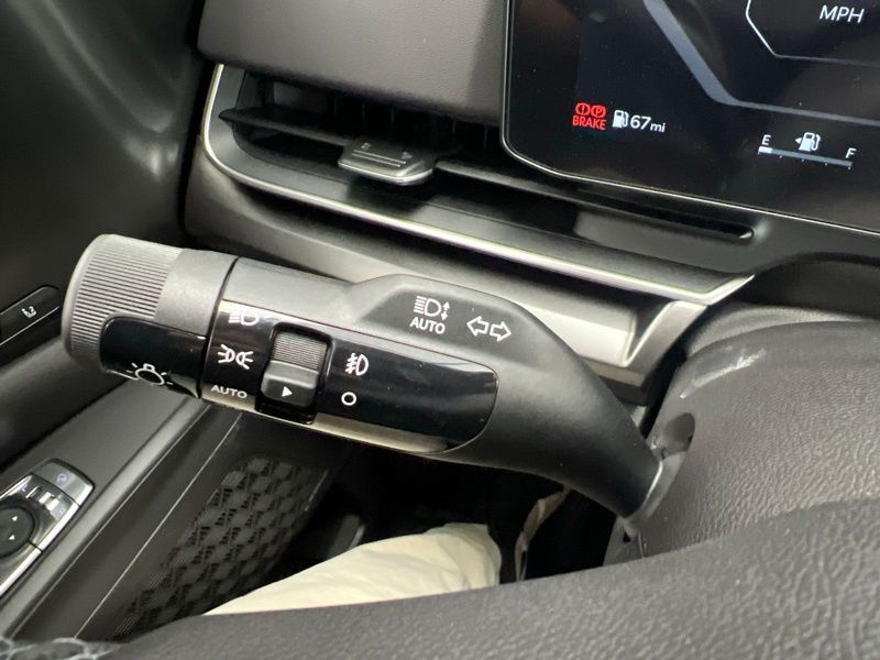 New 2026 Kia Carnival MPV Van