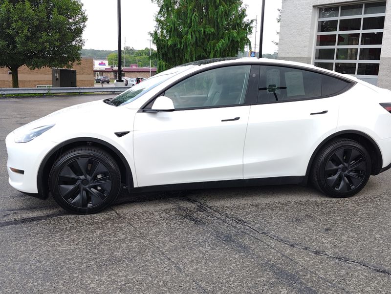 Used 2025 Tesla Model Y SUV