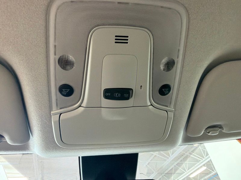 Used 2017 Toyota Prius Hatchback