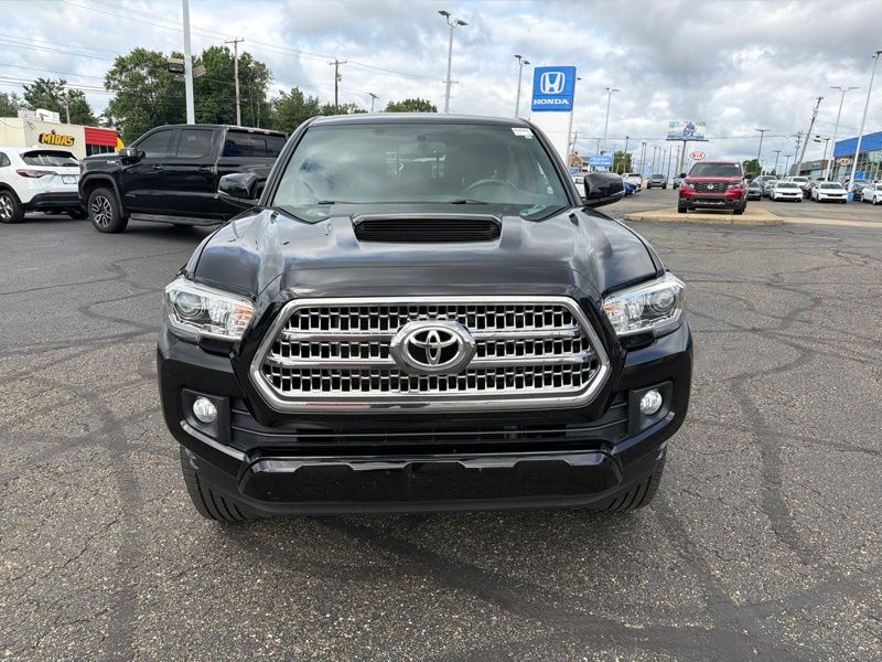 Used 2017 Toyota Tacoma Truck