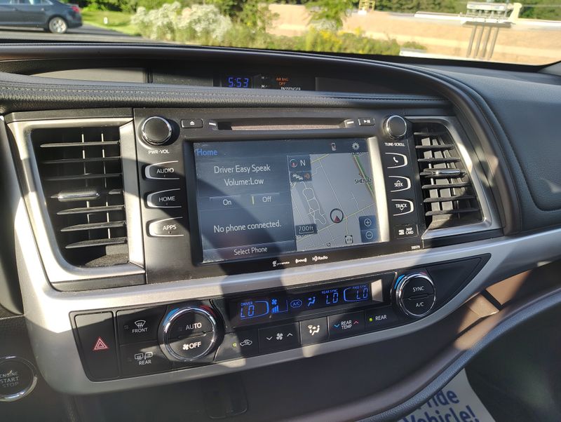 Used 2017 Toyota Highlander SUV