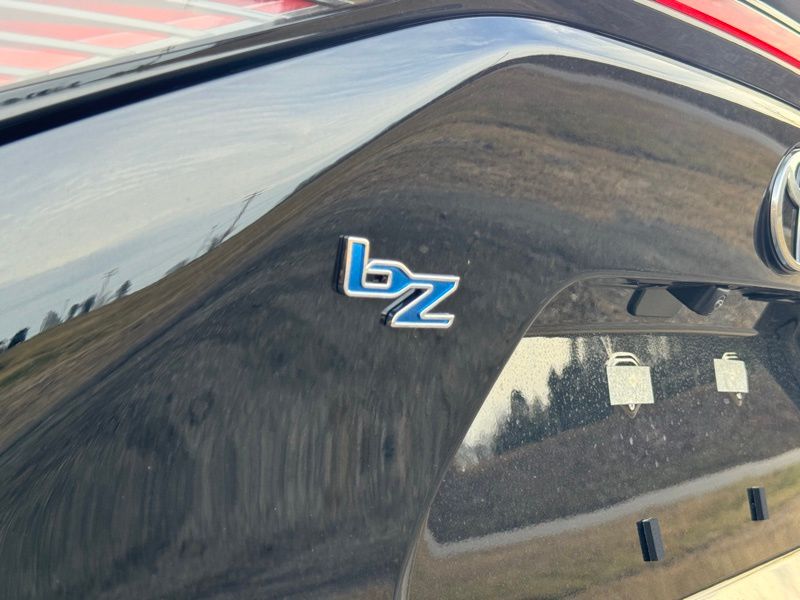 2026 Toyota bZ XLE - Photo 37