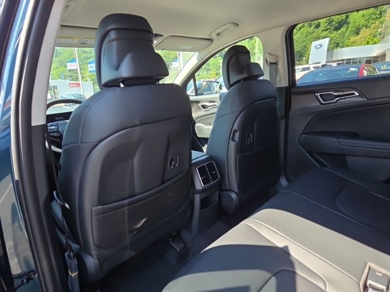 New 2027 Kia Sportage Hybrid SUV