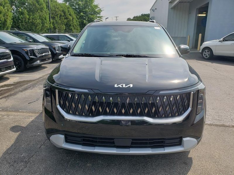 New 2026 Kia Carnival MPV Van