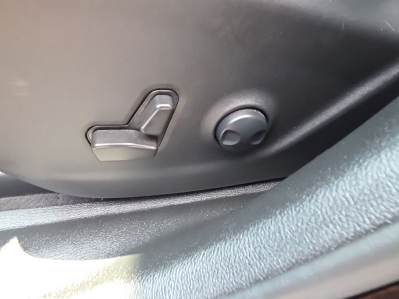 Used 2023 Jeep Cherokee SUV