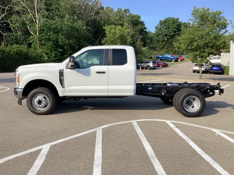 New 2026 Ford F-350SD Truck