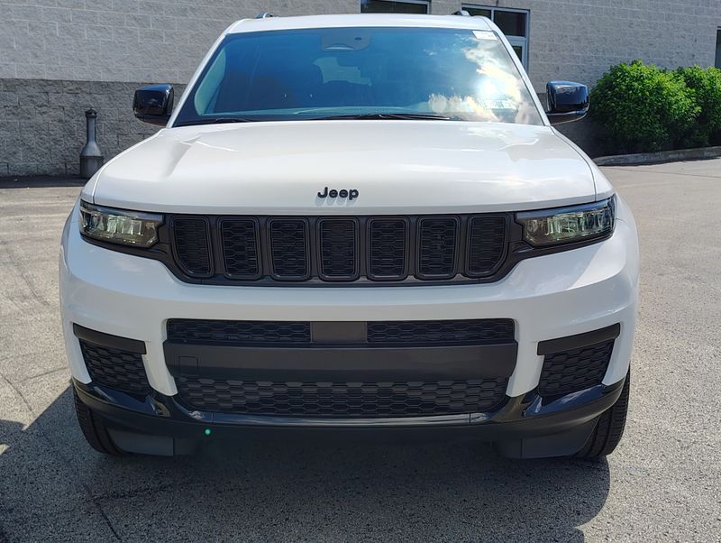 Used 2025 Jeep Grand Cherokee L SUV