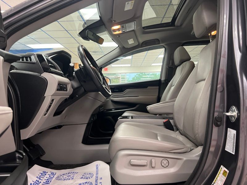 Used 2023 Honda Odyssey Van