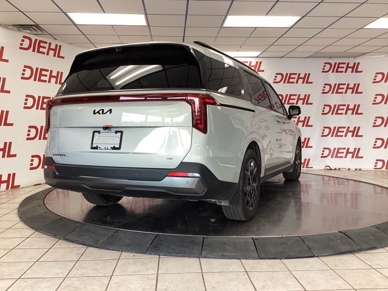 New 2026 Kia Carnival Hybrid Van