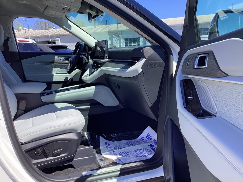 New 2026 Ford Explorer SUV