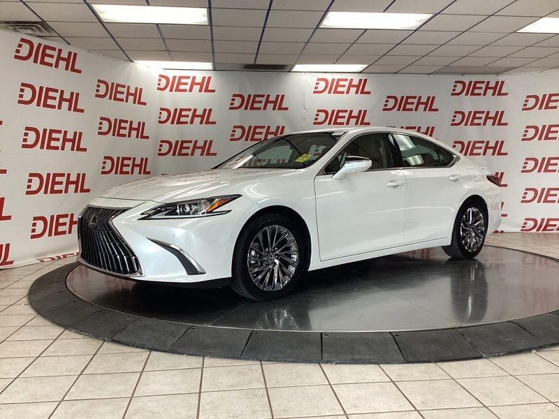 Used 2024 Lexus ES Sedan