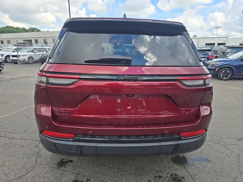 Used 2025 Jeep Grand Cherokee SUV