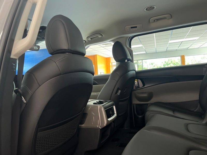 New 2027 Kia Carnival MPV Van
