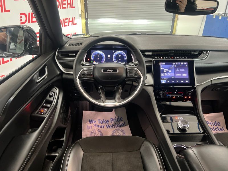 Used 2024 Jeep Grand Cherokee SUV