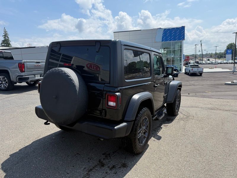 Used 2025 Jeep Wrangler SUV