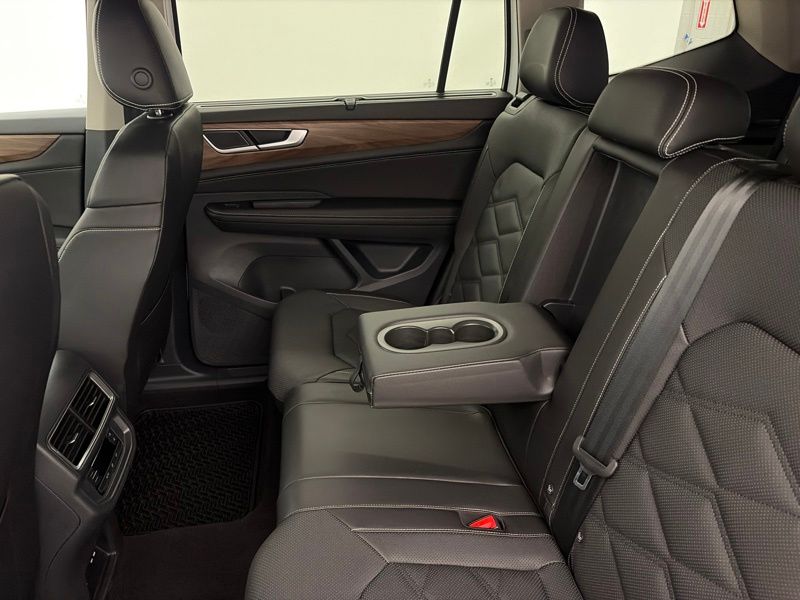 Used 2024 Volkswagen Atlas SUV