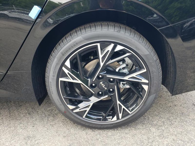 New 2026 Kia K5 Sedan