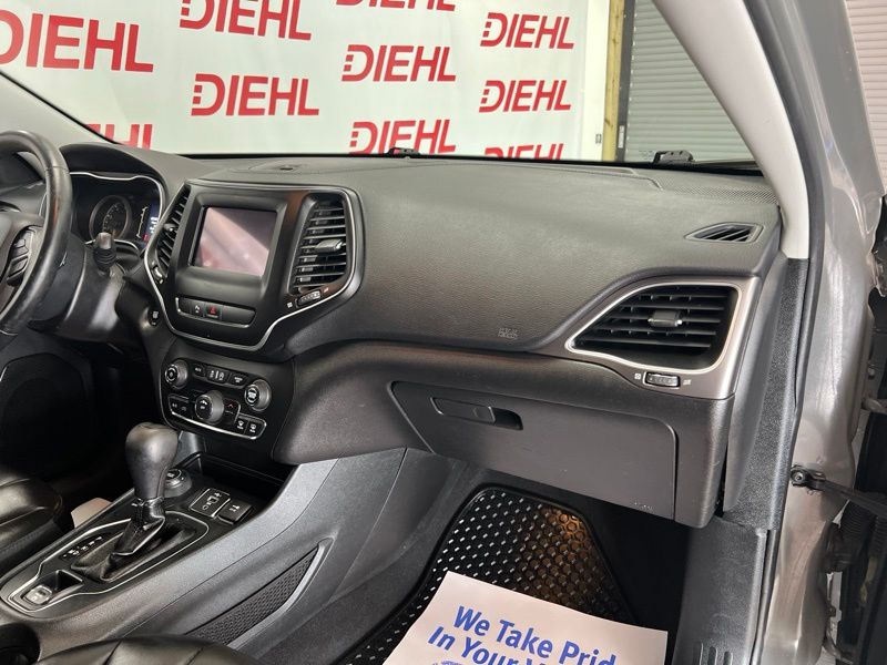 Used 2019 Jeep Cherokee SUV