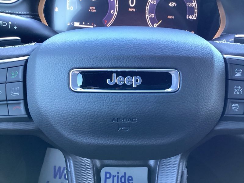 New 2025 Jeep Grand Cherokee SUV