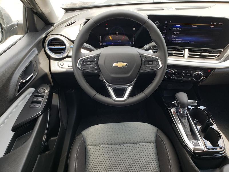 New 2026 Chevrolet Trax SUV