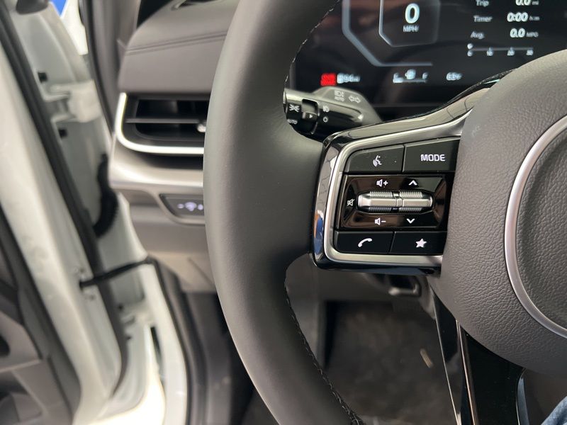 New 2026 Kia Carnival MPV Van