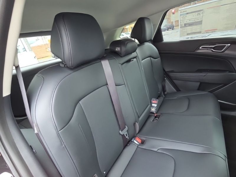 New 2027 Kia Sportage Hybrid SUV