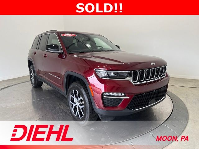 Velvet Red Pearlcoat 2025 Jeep Grand Cherokee SUV / Crossover Four-Wheel Drive 8-Speed Automatic