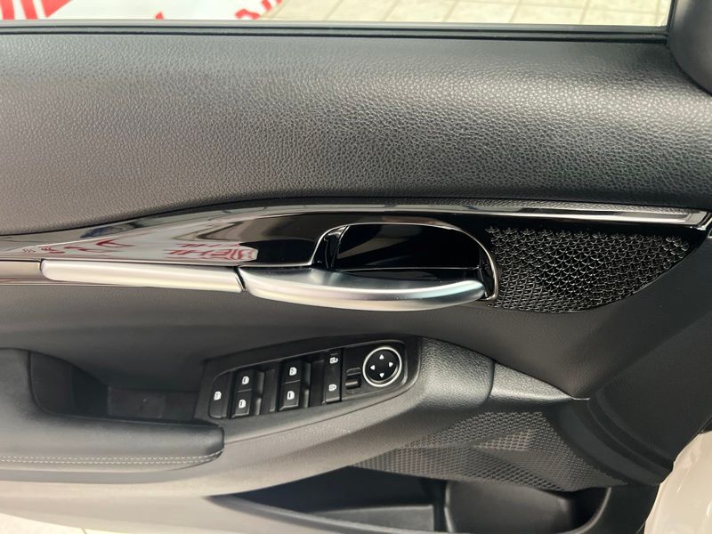 Used 2025 Kia Seltos SUV