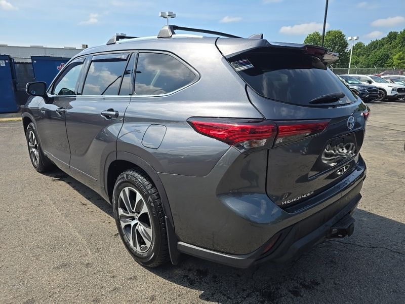 Used 2020 Toyota Highlander Hybrid SUV
