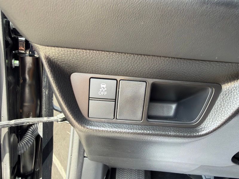 Used 2025 Honda HR-V SUV