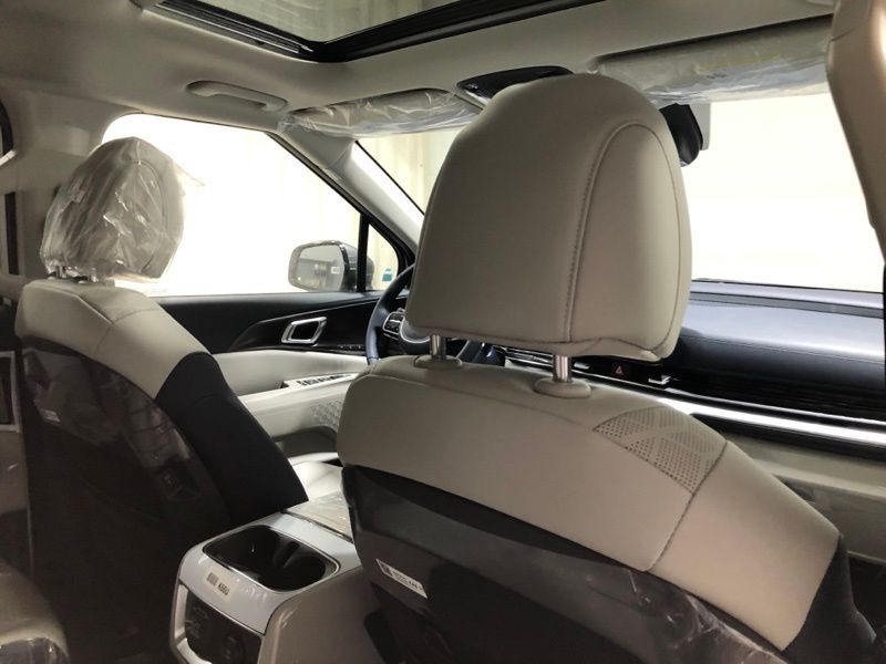 New 2026 Kia Carnival MPV Van