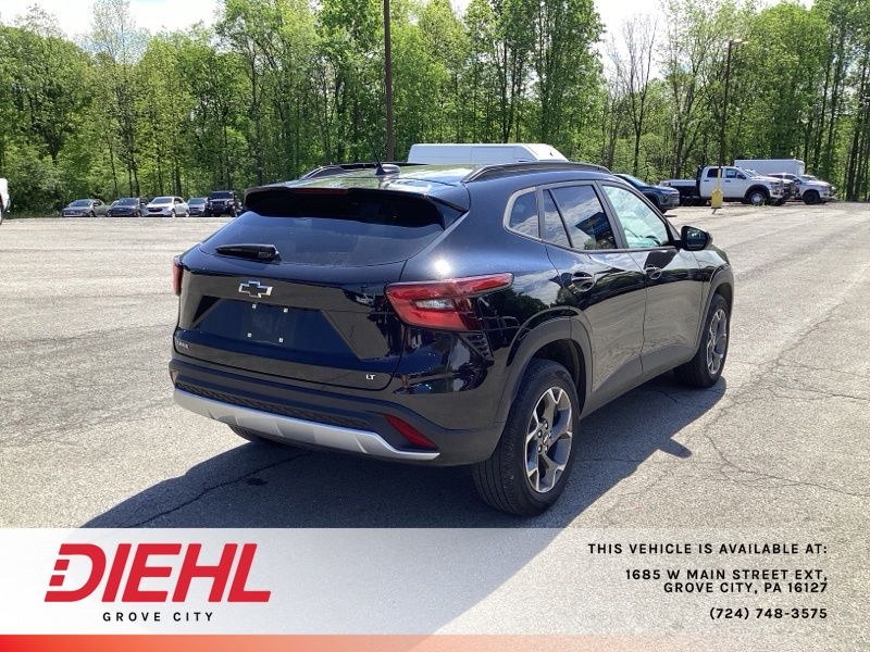Used 2024 Chevrolet Trax SUV