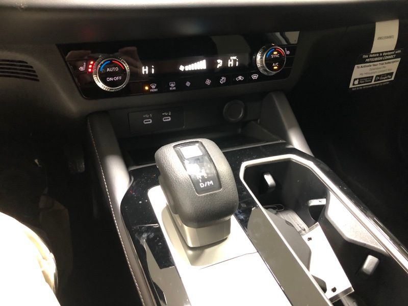 2026 Mitsubishi Outlander ES - Photo 28