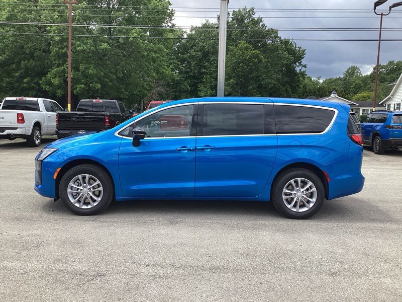 New 2027 Chrysler Pacifica Van