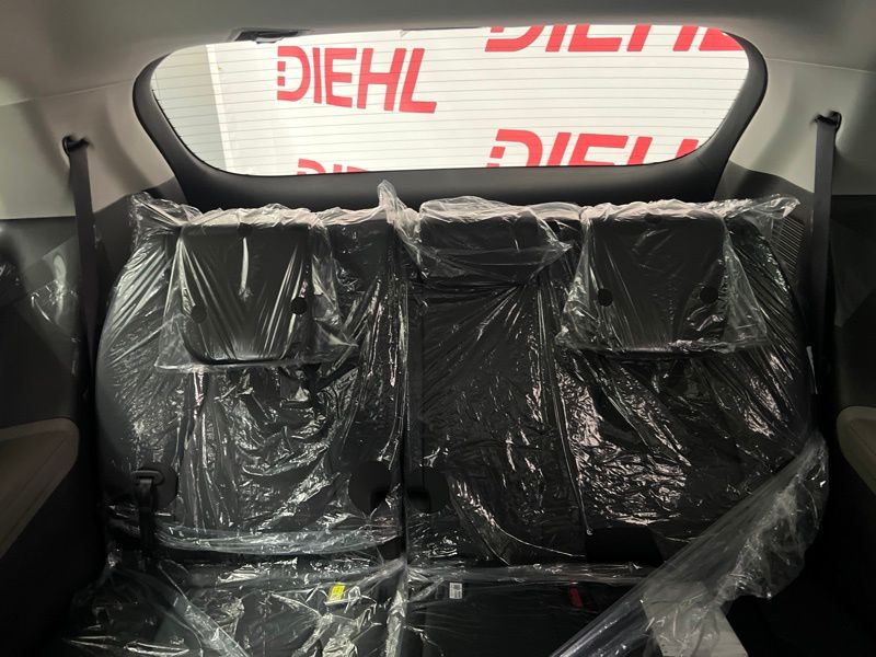 New 2027 Kia Carnival MPV Hybrid Van