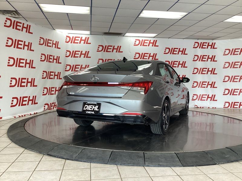 Used 2023 Hyundai Elantra Hybrid Sedan