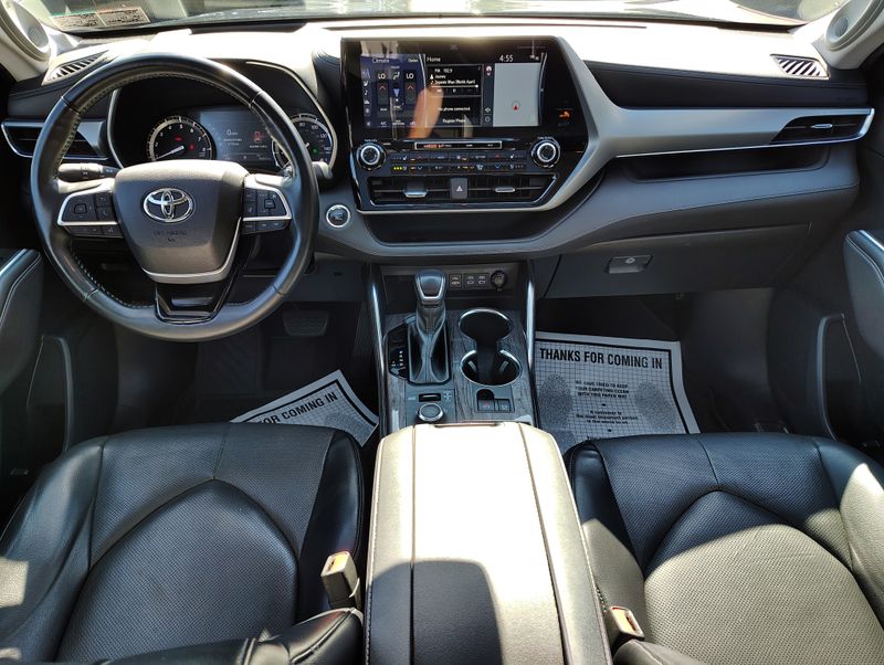 Used 2022 Toyota Highlander SUV