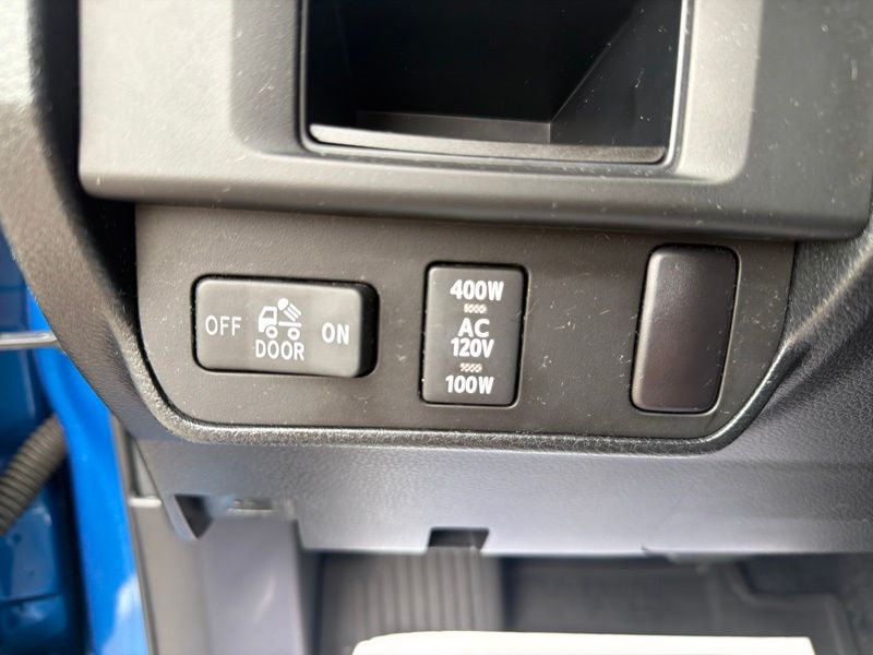 Used 2016 Toyota Tacoma Truck
