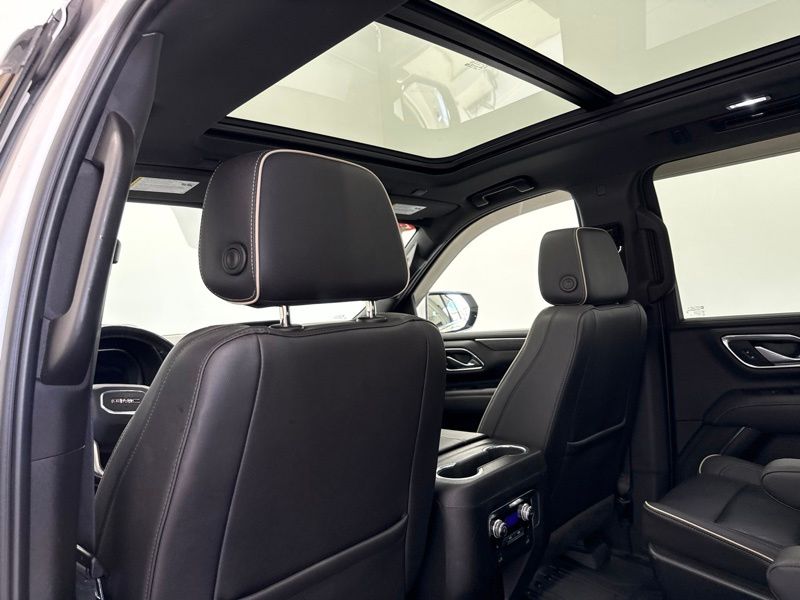 Used 2022 GMC Yukon XL SUV